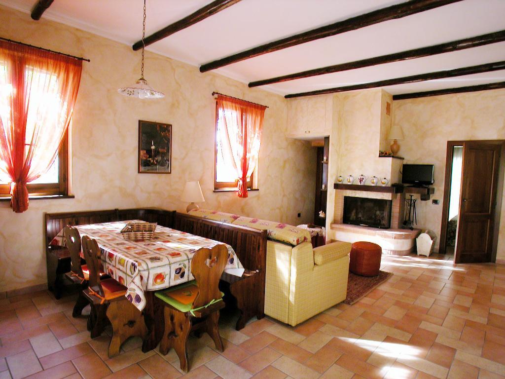 Agriturismo Istrice Innamorato กัมเปลโล ซุล กลีตุนโน ห้อง รูปภาพ